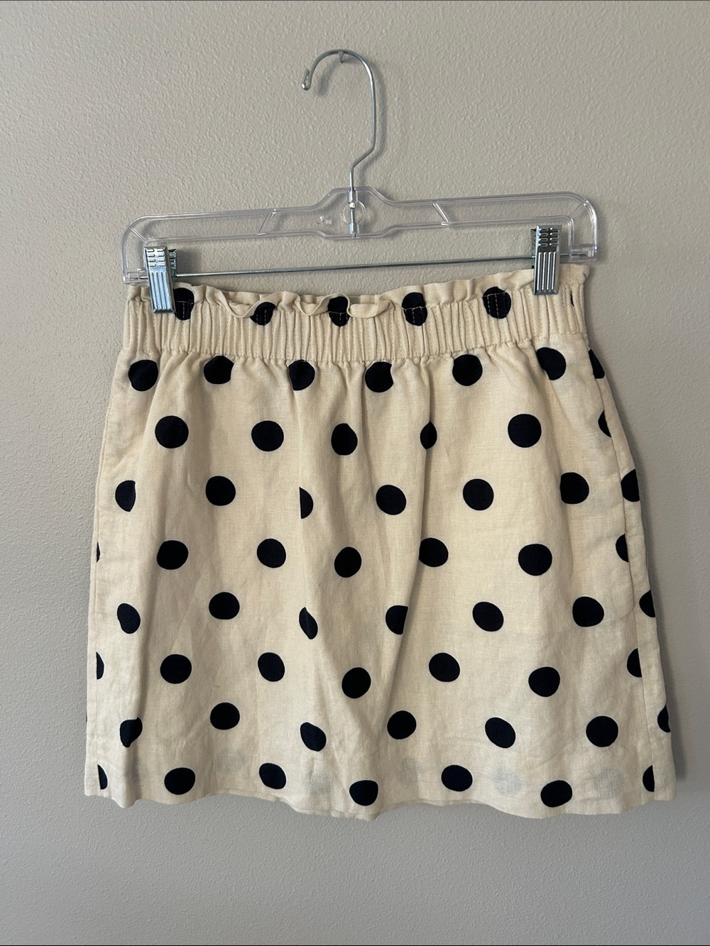 J. Crew Elastic Waist Cream Skirt with Black Polka Dots Size 2 NWOT